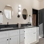 The Vinyl Vault By Local Holiday home Nashville