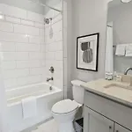 Holiday home West End Oasis-new Building & Rooftop Views Nashville