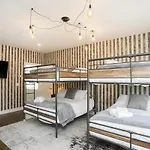 Country Legends Holiday home *