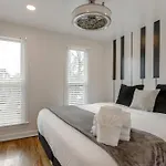 Steps From Vandy, Live Music-downtown 9 Mins Away! Apartment *