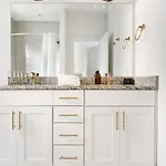 Hart Buyout 6 By Avantstay Two Town W Stunning Amenities Design Apartment