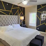 The Johnny Cash - Music Row District - Free Garage Parking - King Bed Nashville