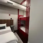 Elvis 4br By Maddox Apartment