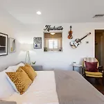 Downtown Riverfront Unit 762 Apartment *