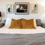 Downtown Riverfront Unit 762 *