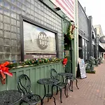 Apartment Steps From Vandy, Live Music-downtown 9 Mins Away! Nashville