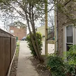 Steps From Vandy, Live Music-downtown 9 Mins Away! Apartment *