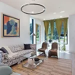 The Grove By Avantstay Stylish And Spacious Perfect For Groups