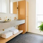 Nash Chic Near Dt Rooftop Luxe Comfort Holiday home