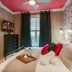 Close To The Gulch - Book Today Nashville