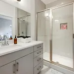 King & Queen 2 Homes - 24 Beds Views Nashville
