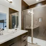 Holiday home King & Queen 2 Homes - 24 Beds Views