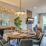 New Nashvegas Downtown Rooftop City Views 13Beds