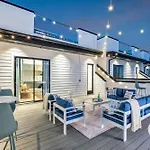 Holiday home New Nash Eras - 15 Beds - Hot Tub On Rooftop Deck Nashville