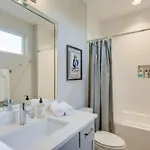 Holiday home New Nashvegas Downtown Rooftop Views 13beds *