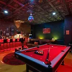 New We Roll Rooftop - Hot Tub With Views - 13 Beds Holiday home Nashville