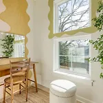 Stunning New Build In East Nash Minutes To Broadway The Stage By Avantstay