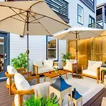 Luxe Pool Hot Tub & Game Downtown * Nashville