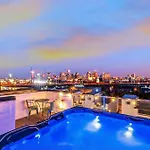 Taylor Swift Inspired Hot Tub Rooftop Deck Views Holiday home
