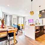 Holiday home Taylor Swift Inspired Hot Tub Rooftop Deck Views Nashville