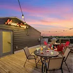 Rooftop Deck Grill Ping Pong Near Downtown Nashville