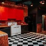 Broadway Penthouse 4br 3bth 2500 Sf *