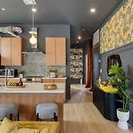 Colorful 4Br W Artful Design Dining Easy Access To Broadway The Bloom House By Avantstay