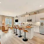Rooftop Deck Grill Ping Pong Near Downtown Holiday home *
