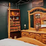 Holiday home Broadway 4br 2bth 2500sf Art Gallery And Steam *