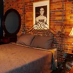 Broadway Penthouse 4br 3bth 2500 Sf * Nashville