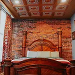 Broadway 4br 2bth 2500sf Art Gallery And Steam Holiday home Nashville