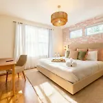 Skyline Views With Double Rooftop Deck & Game *