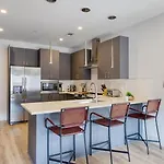 The Odyssey Verse By Avantstay Holiday home *
