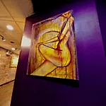 Broadway 4br 2bth 2500sf Art Gallery And Steam