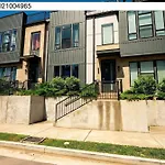 Holiday home Close To Dt Music Rooftop Views Game Nashville