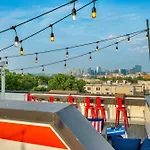 Rooftop Deck & Shuffleboard Bbq Near Downtown Holiday home *