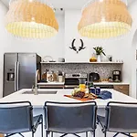 Holiday home Outrider Buyout - 2 Units By Avantstay Nashville