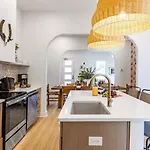 Outrider Buyout - 2 Units By Avantstay *
