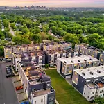 Rooftop Deck Grill Ping Pong Near Downtown Holiday home Nashville