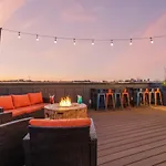 Holiday home Hot Tub Poker Pool Table & Rooftop Mls View Nashville