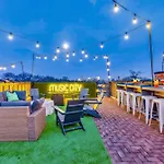 Skyline Views With Double Rooftop Deck & Game Nashville