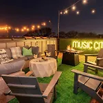 Skyline Views With Double Rooftop Deck & Game *