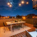 Holiday home Skyline Views With Double Rooftop Deck & Game Nashville