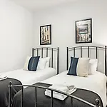Holiday home The Odyssey Verse By Avantstay *