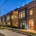 Holiday home Skyline Views With Double Rooftop Deck & Game Nashville