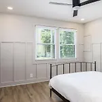 24-guest Retreat The Nomad: X2 1br X4 *