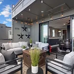 2 Homes! Broadway Views, Rooftops & Karaoke * Nashville
