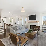 Holiday home Near Vanderbilt And Belmont With Garage, Pool Table