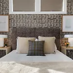 Hot Tub Hang Grill Parking Views Of Downtown