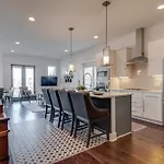 The Skyline Social - Retreat & Private Rooftop